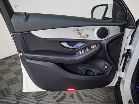 Used 2022 Mercedes-Benz GLC 300 image 24