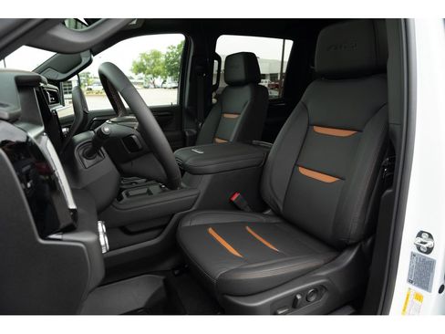 New 2026 GMC Sierra 2500 AT4 w/ AT4 Premium Plus Package AWD/4WD image 12