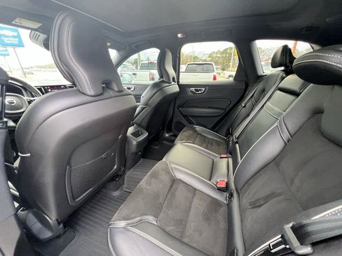 Used 2019 Volvo XC60 T5 R-Design w/ Protection Package Premier image 32