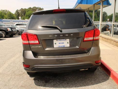 Used 2019 Dodge Journey SE w/ Connectivity Group image 5