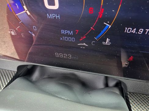 Used 2024 Chevrolet Traverse RS FWD image 18