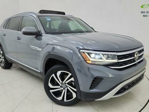 Used 2020 Volkswagen Atlas Cross Sport SEL Premium image 1
