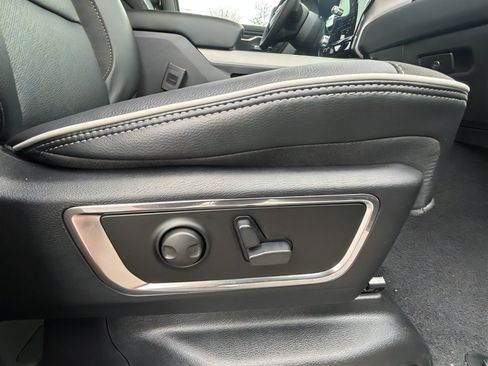 New 2026 RAM 1500 Laramie w/ Night Edition AWD/4WD image 20