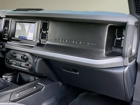 Used 2022 Ford Bronco 2-Door AWD/4WD image 25