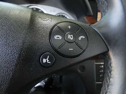 Used 2012 Mercedes-Benz GLK 350 2WD image 60