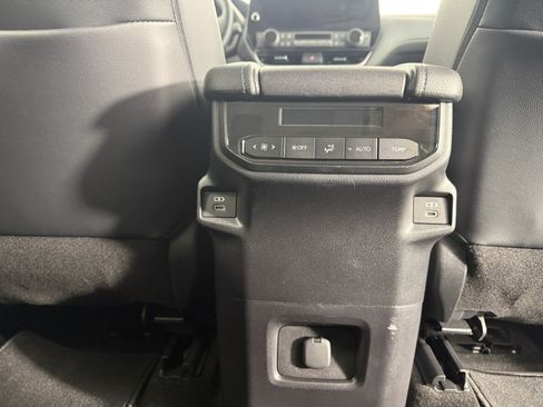 Used 2024 Toyota Grand Highlander AWD image 14