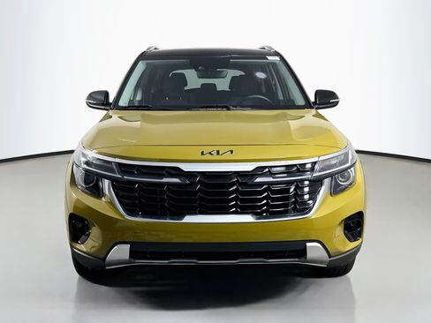 Used 2024 Kia Seltos S FWD image 2