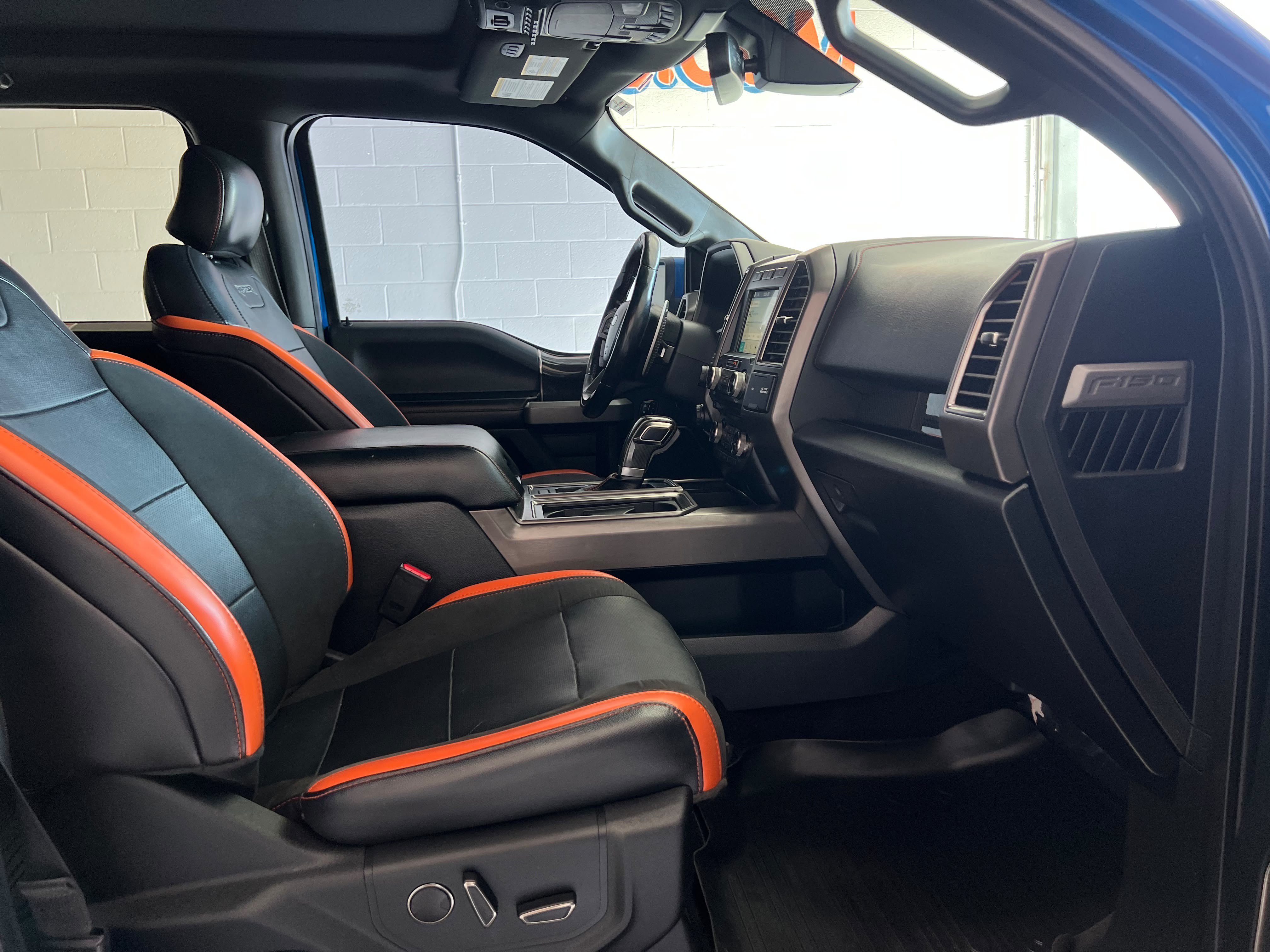 Used 2017 Ford F150 Raptor w/ Equipment Group 802A Luxury AWD/4WD image 15
