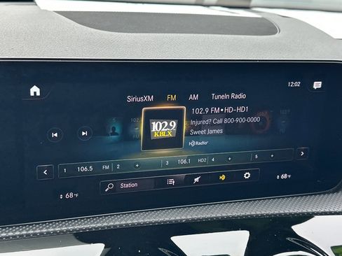 Certified 2023 Mercedes-Benz CLA 35 AMG 4MATIC image 17