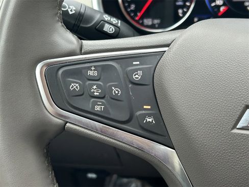 Used 2024 Chevrolet Malibu LT image 35