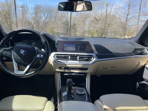 Used 2021 BMW 330i Sedan w/ Convenience Package image 28