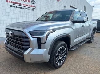 New 2026 Toyota Tundra Limited video 1