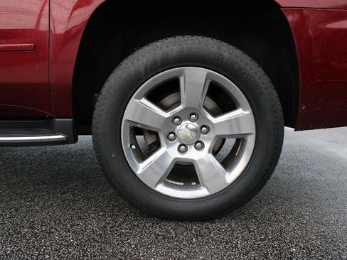 Used 2020 Chevrolet Suburban Premier AWD/4WD image 6