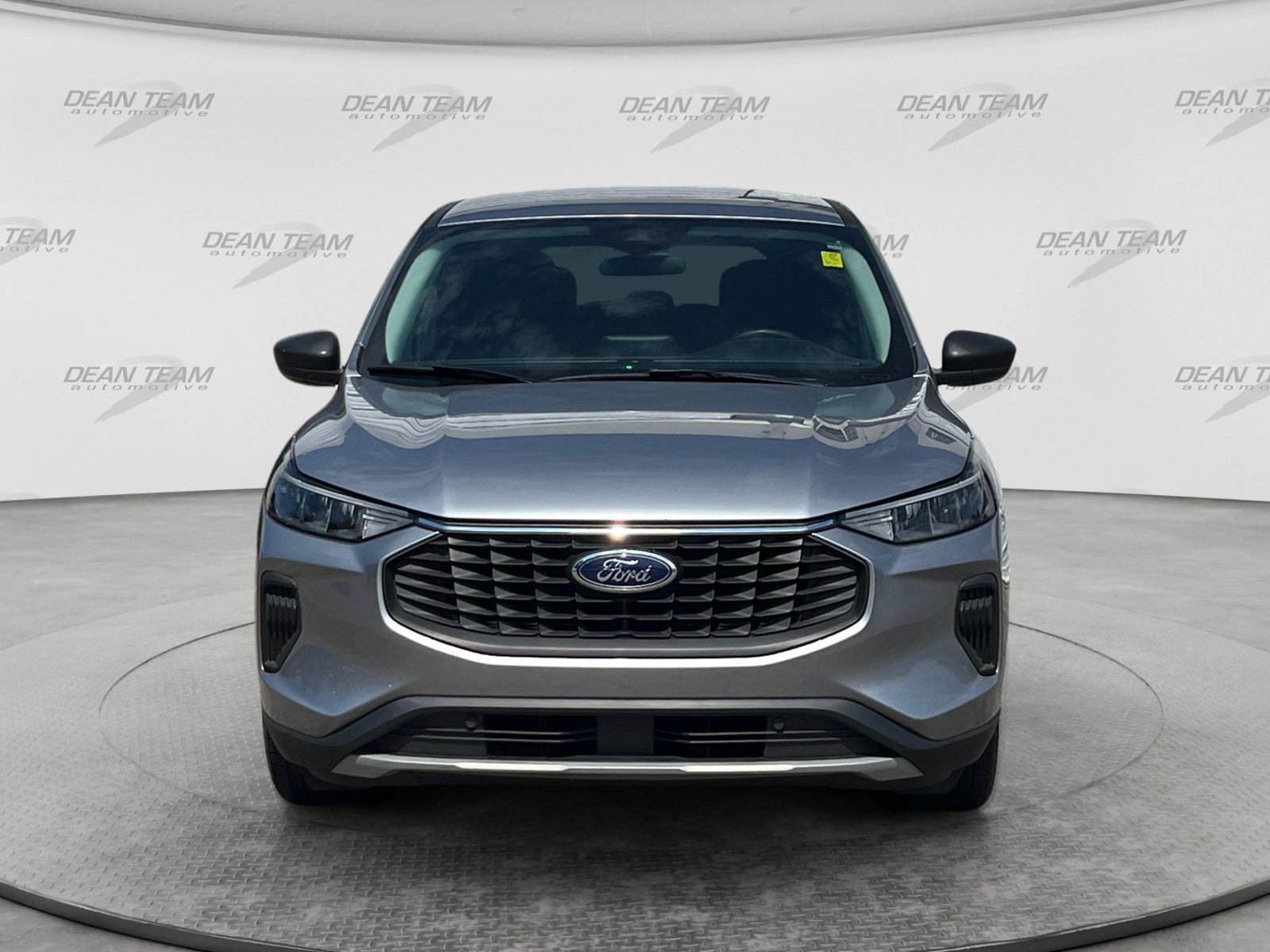 Used 2023 Ford Escape Active FWD image 2