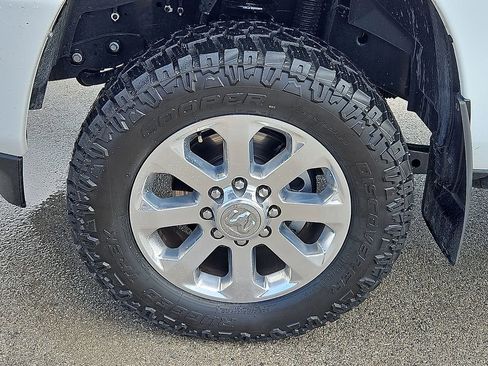 Used 2026 RAM 2500 Laramie AWD/4WD image 13