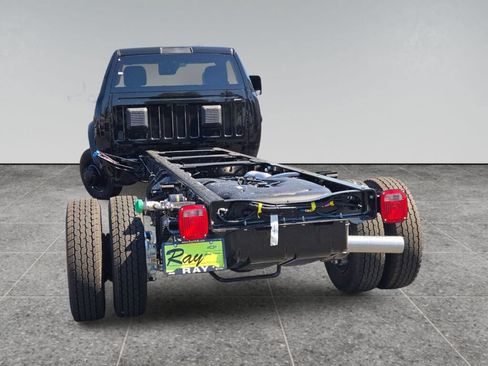 New 2026 RAM 5500 Tradesman AWD/4WD image 7