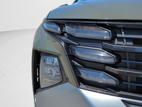Used 2025 Hyundai Tucson SEL FWD image 30