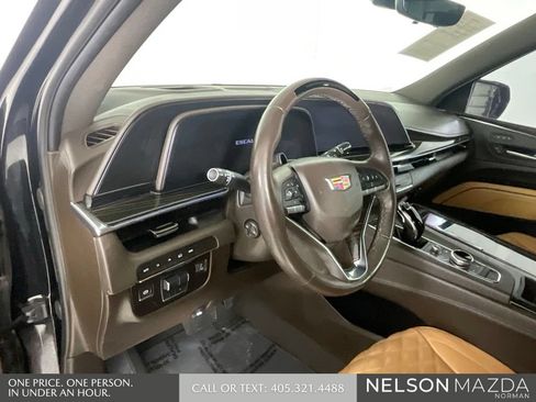 Used 2024 Cadillac Escalade ESV Sport w/ LPO, ONYX Package AWD/4WD image 33