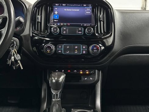 Used 2022 GMC Canyon Denali w/ Denali Black Edition Package AWD/4WD image 24