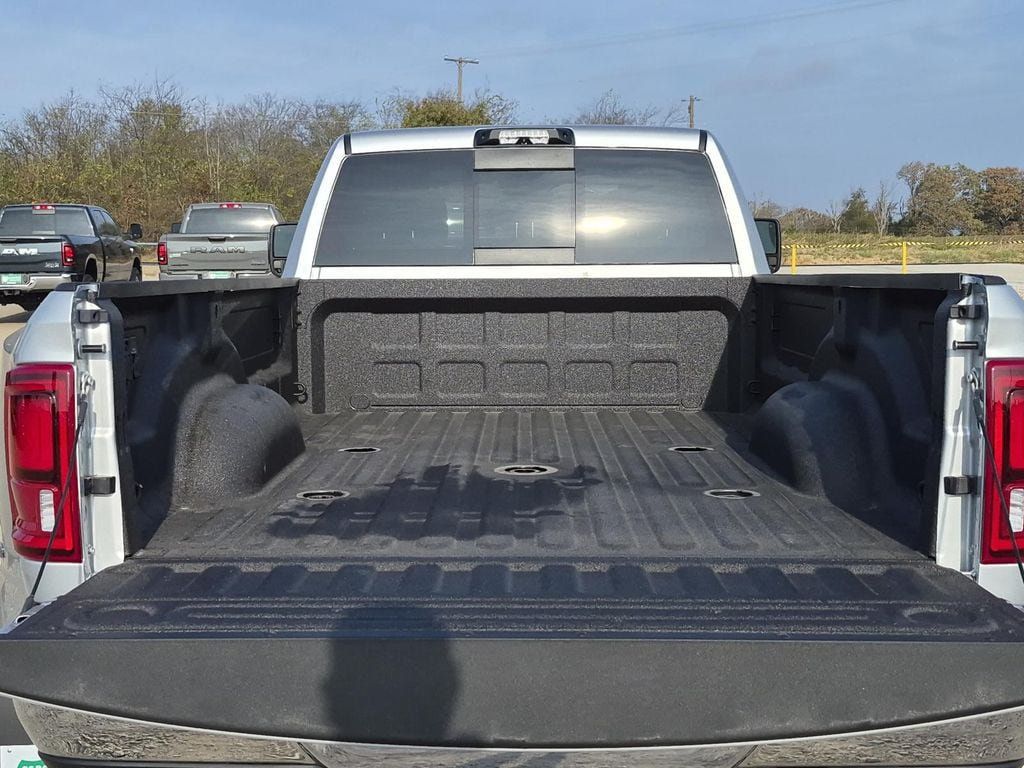 New 2026 RAM 3500 Tradesman AWD/4WD image 7