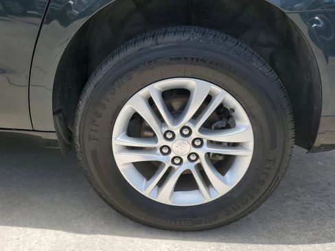 Used 2020 Buick Enclave Essence image 24