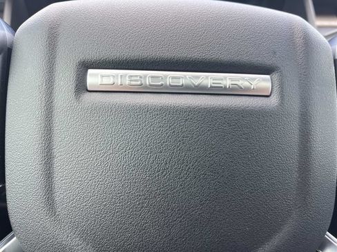 Used 2018 Land Rover Discovery HSE AWD/4WD image 42