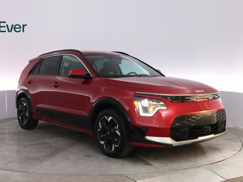 Used 2025 Kia Niro Wind image 4