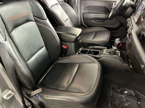 Used 2023 Jeep Gladiator Mojave AWD/4WD image 25