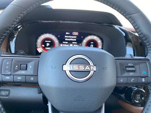 New 2026 Nissan Pathfinder Platinum AWD/4WD image 16