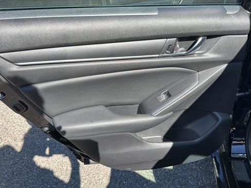 Used 2021 Honda Accord Sport image 26