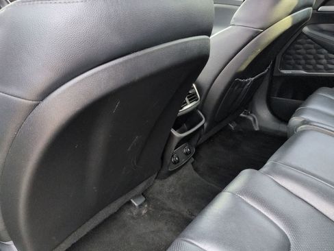 Used 2020 Hyundai Santa Fe SEL w/ Convenience + Premium Package image 17