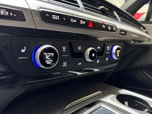 Used 2017 Audi Q7 2.0T Premium Plus w/ Premium Plus Package image 26