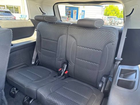 Used 2019 GMC Acadia SLE FWD image 27