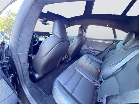 Used 2026 Tesla Model S AWD/4WD image 18