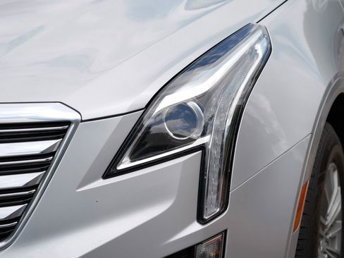 Used 2019 Cadillac XT5 Luxury AWD/4WD image 4