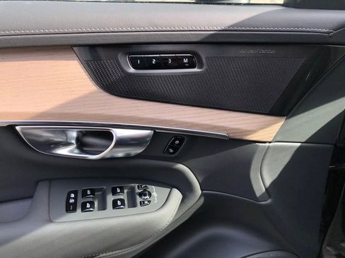 New 2026 Volvo XC90 B6 Plus w/ Protection Package Premier image 12