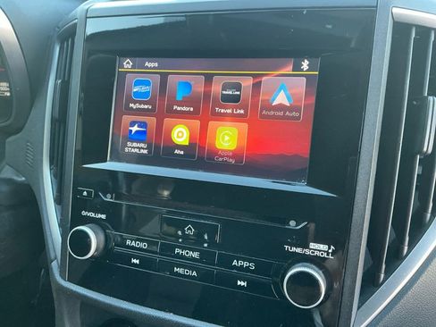 Used 2021 Subaru Crosstrek 2.0i Premium image 17