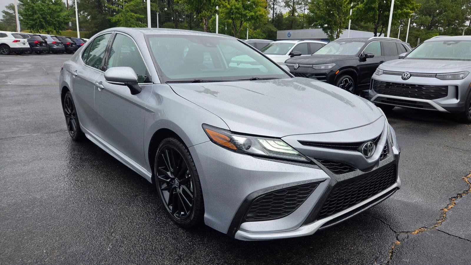 Used 2024 Toyota Camry XSE FWD image 5