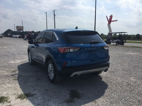 Used 2021 Ford Escape SE FWD image 5