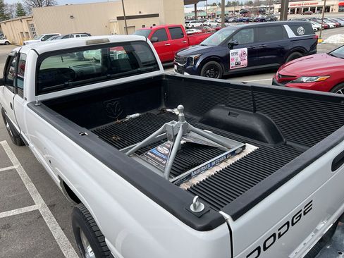 Used 2002 Dodge Ram 2500 Truck ST image 7