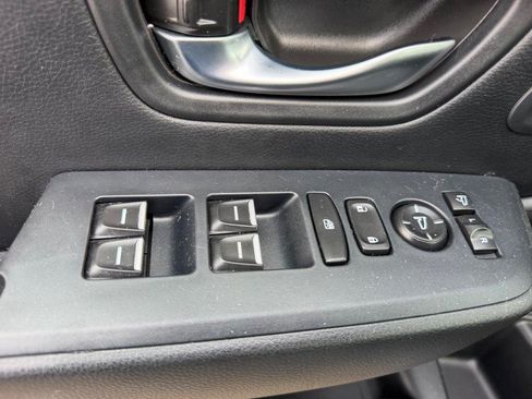 Used 2025 Honda Pilot TrailSport image 22