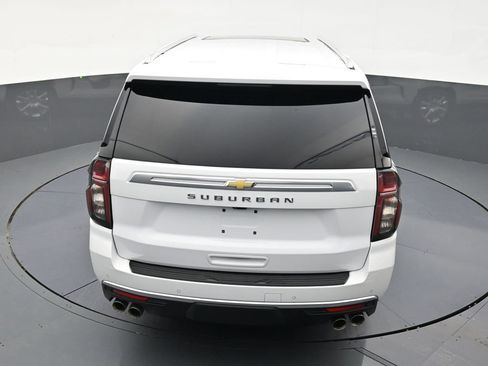 Used 2024 Chevrolet Suburban High Country w/ Advanced Technology Package RWD image 15