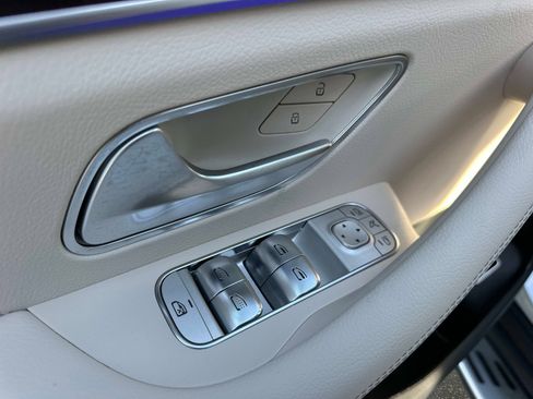 New 2026 Mercedes-Benz GLS 450 450 4MATIC SUV image 18