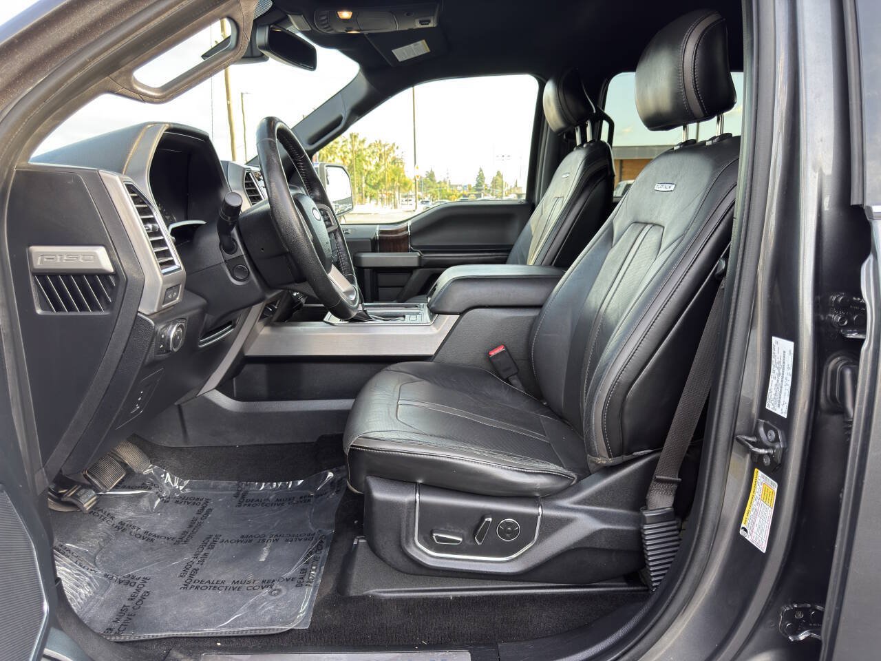Used 2015 Ford F150 Platinum w/ Equipment Group 701A Luxury AWD/4WD image 9