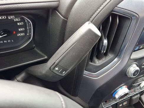 Used 2020 GMC Sierra 1500 Elevation image 15