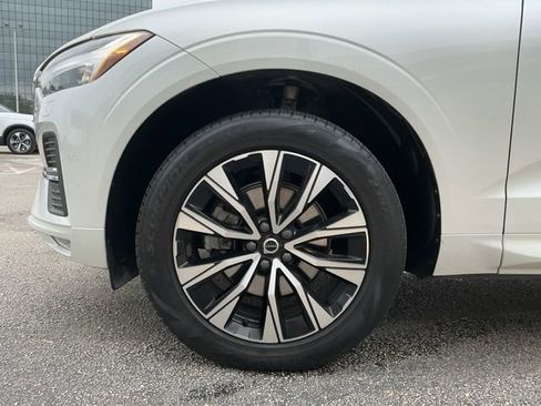 Certified 2023 Volvo XC60 B5 Core w/ Climate Package FWD image 6