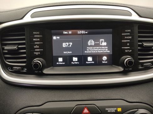 Used 2020 Kia Sorento LX image 25