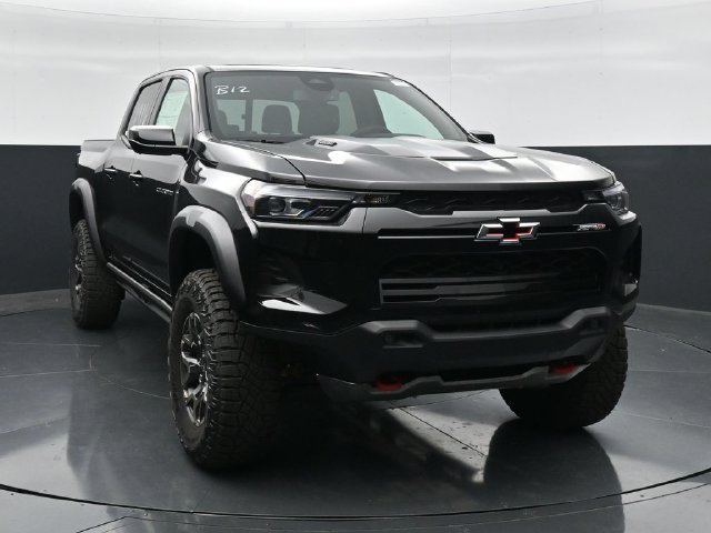 New 2026 Chevrolet Colorado ZR2 w/ Technology Package AWD/4WD image 5