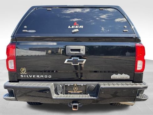 Used 2017 Chevrolet Silverado 1500 High Country AWD/4WD image 4