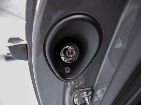 Used 2018 Rolls-Royce Wraith RWD image 38